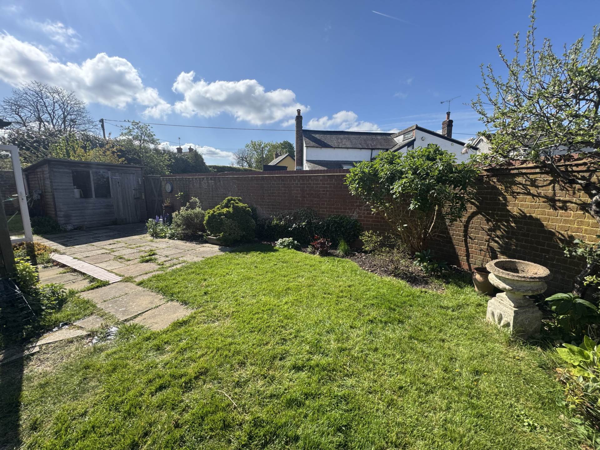 Hurdlers, Watlington, Image 5