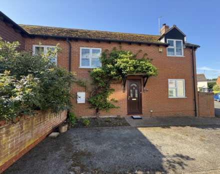 Hurdlers, Watlington, Image 1