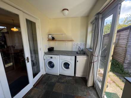 Hurdlers, Watlington, Image 4