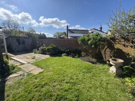 Hurdlers, Watlington, Image 5