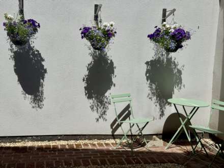 Couching Street, Oxon, Image 11