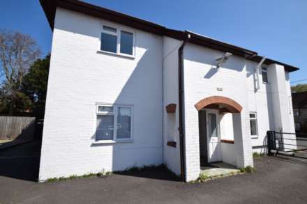 5 Bedroom Duplex, High Street, Benson