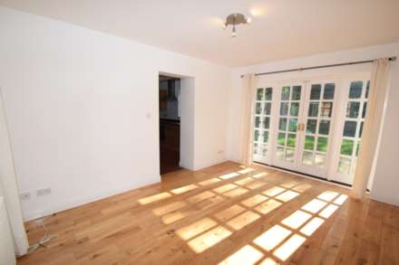 The Close, Stadhampton, Image 2