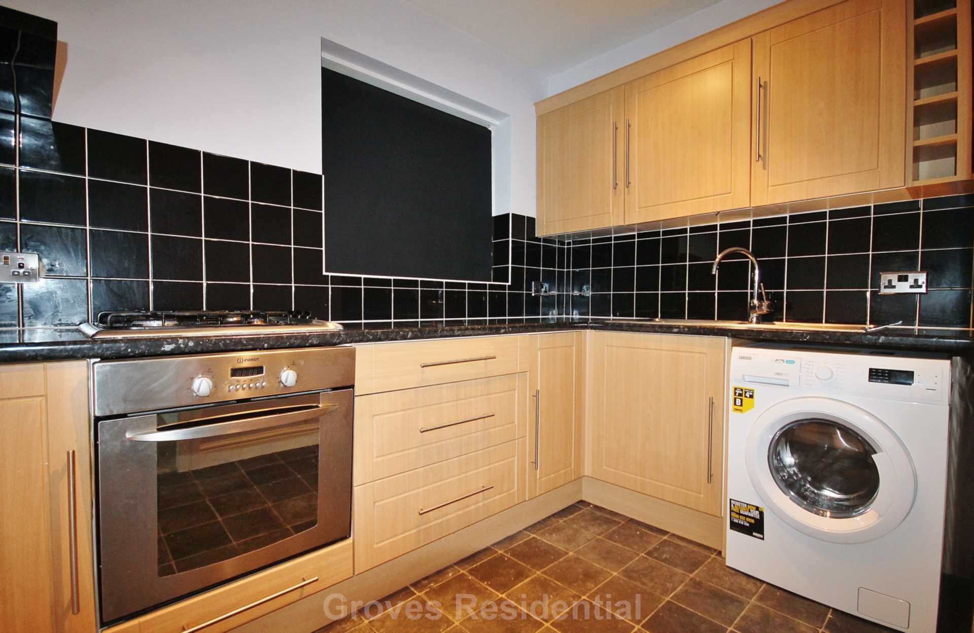 Cheltenham Close, New Malden, Image 2