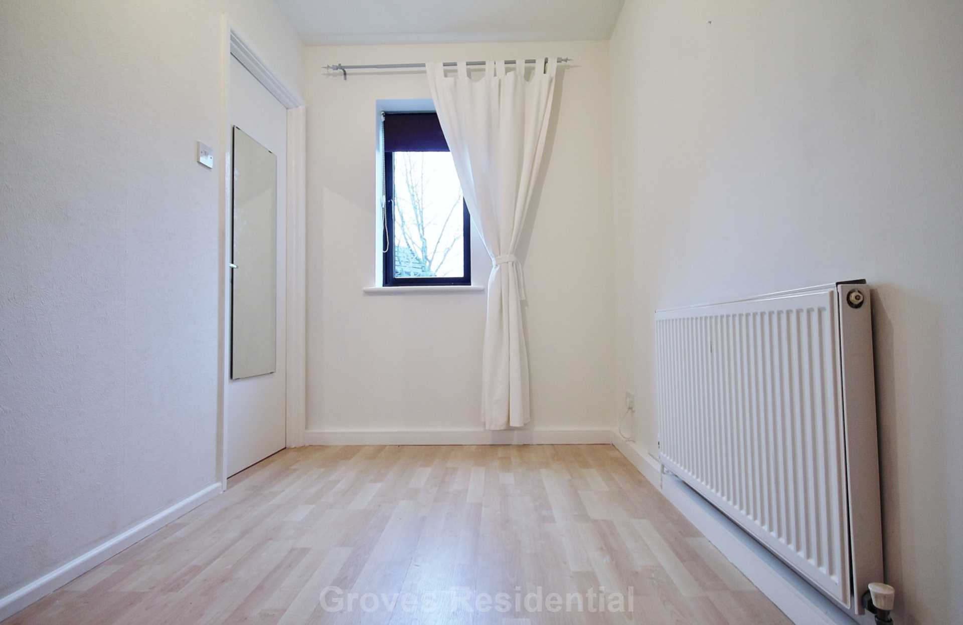 Cheltenham Close, New Malden, Image 4