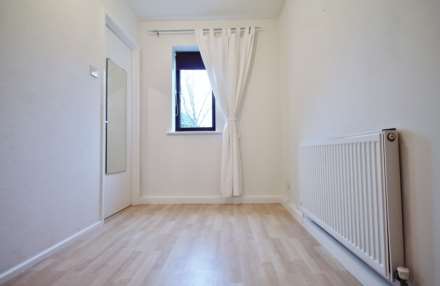 Cheltenham Close, New Malden, Image 4