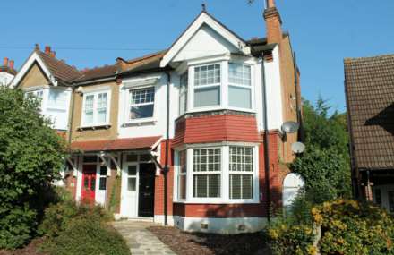 Property For Rent Dukes Avenue, New Malden