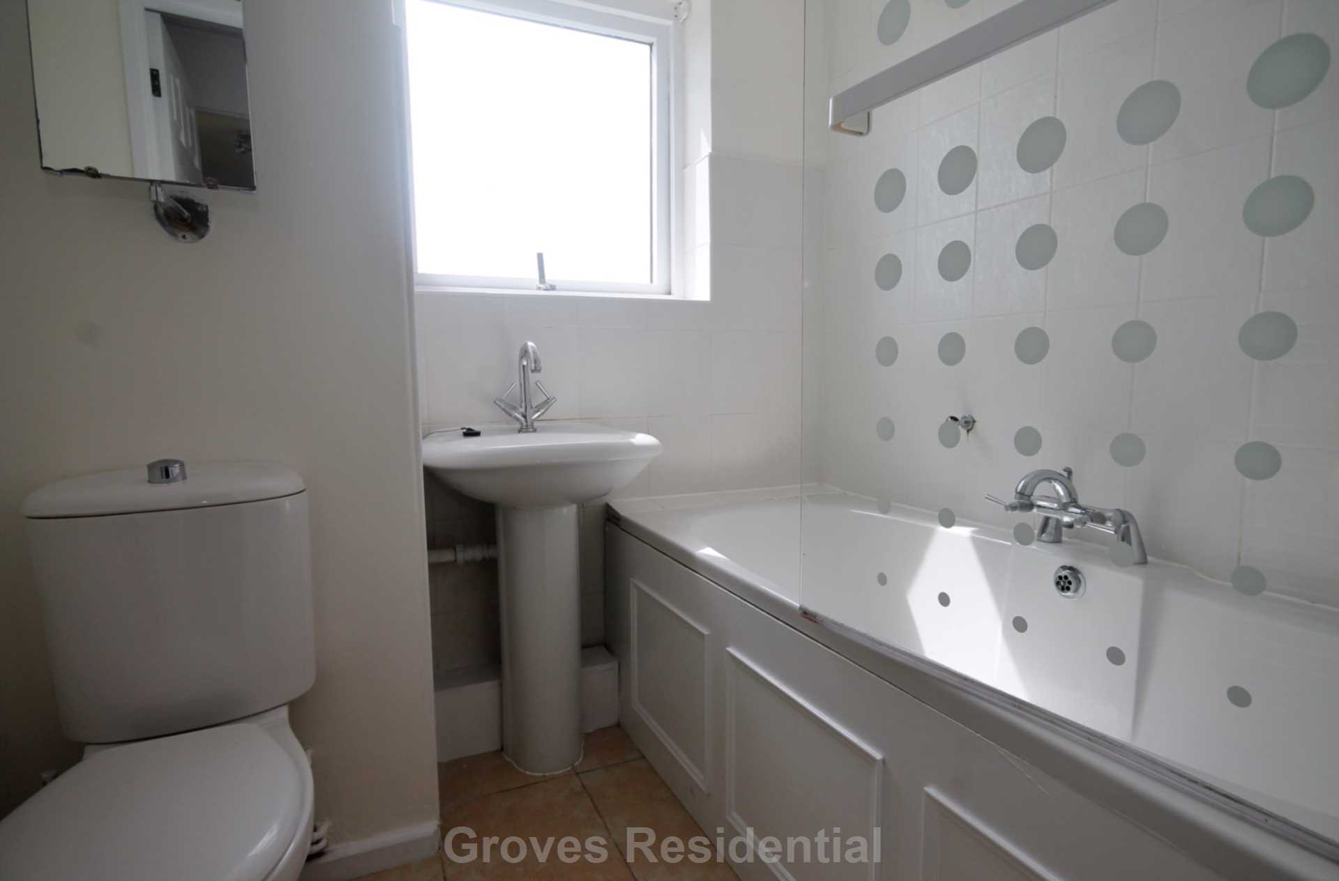 Acacia Grove, New Malden, Image 8