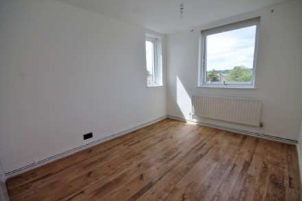 Acacia Grove, New Malden, Image 7