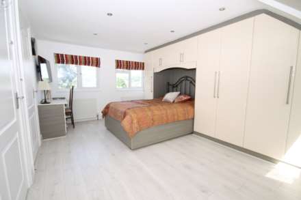Clarence Avenue, New Malden, Image 12
