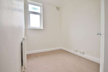 Stanley Avenue, New Malden, Image 11