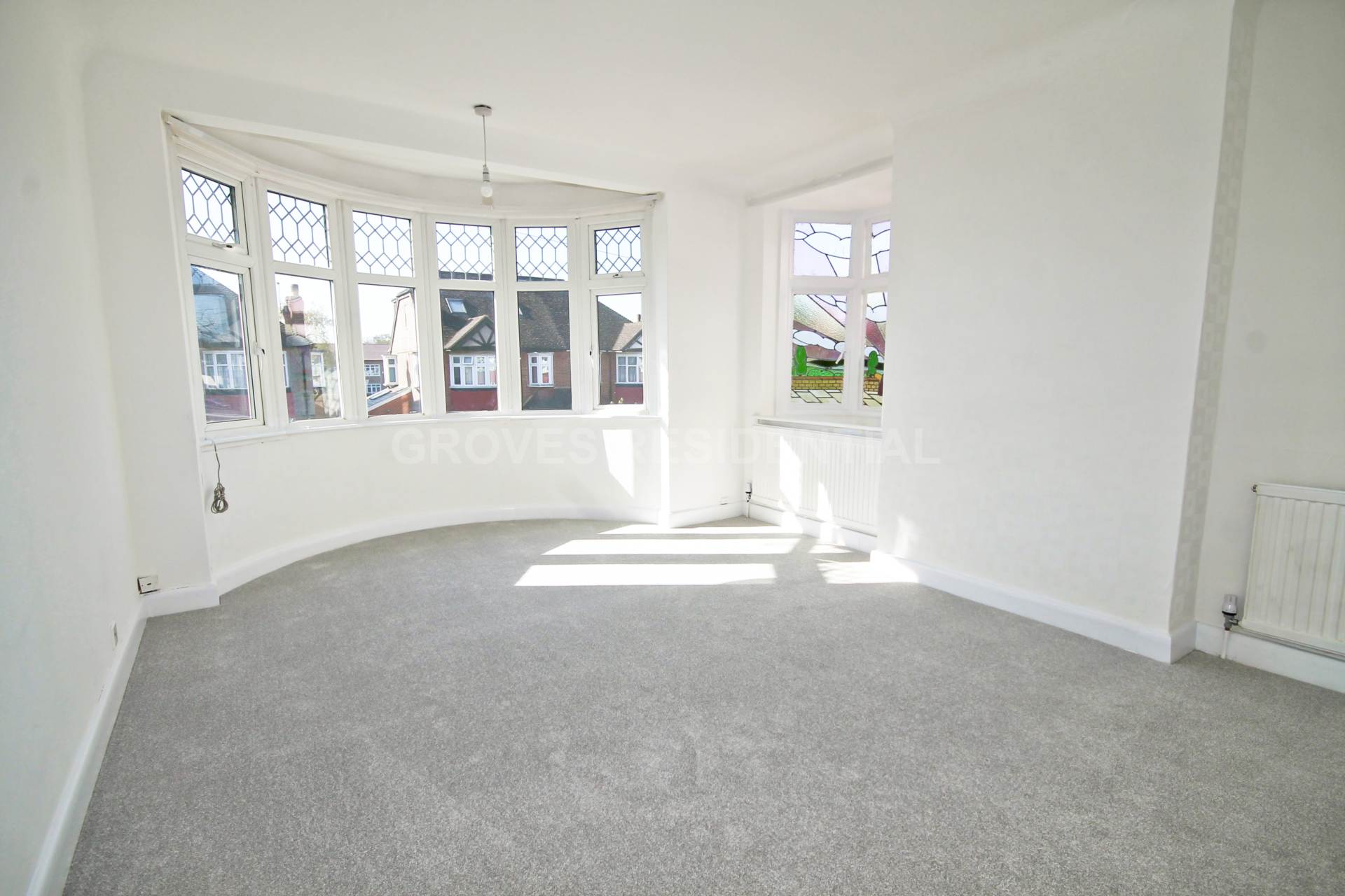 Buxton Drive, New Malden, Image 5