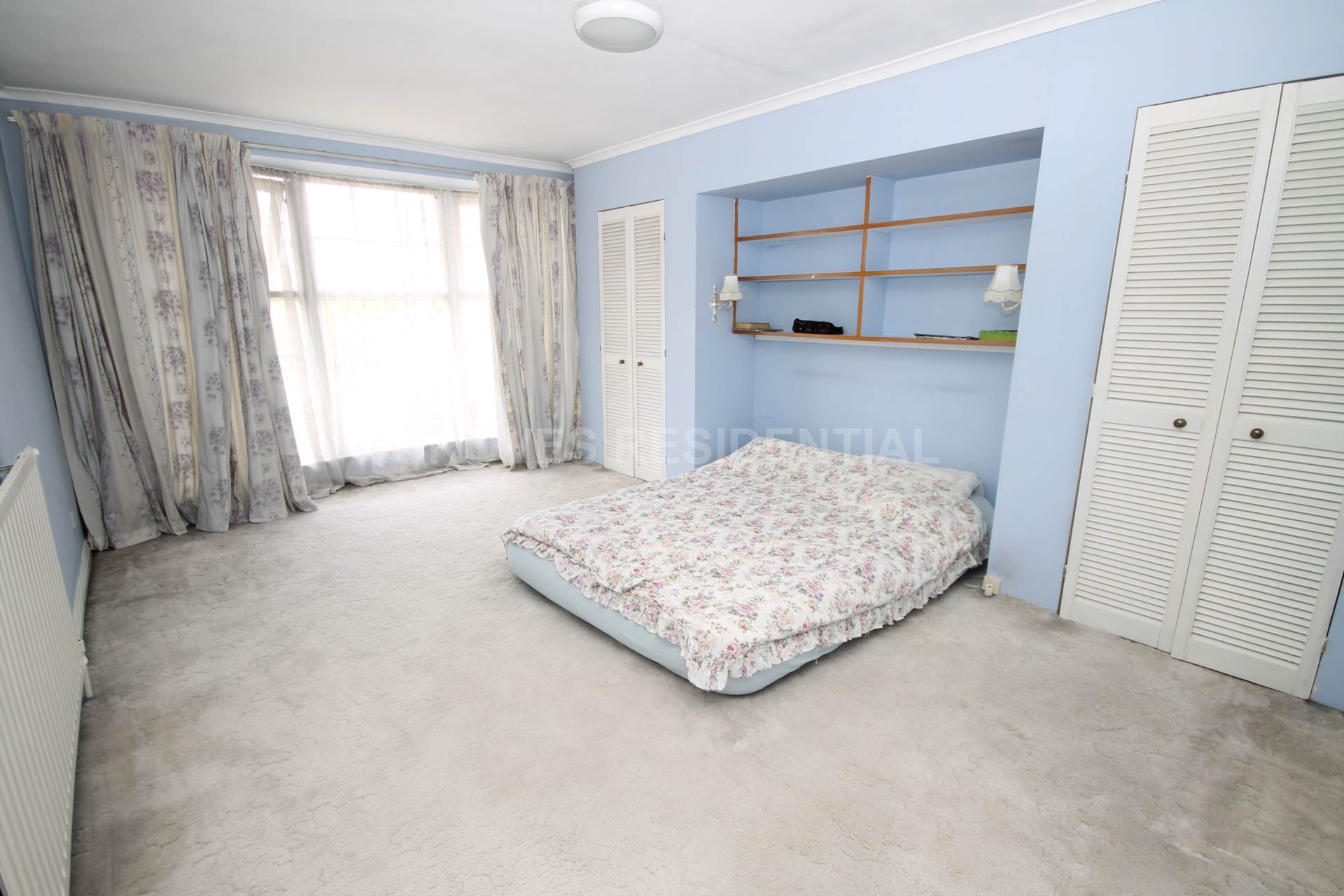 St James' Close, New Malden, Image 4