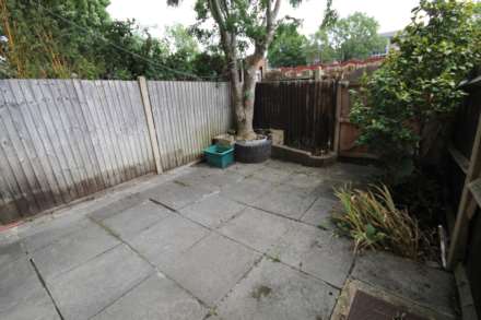 St James' Close, New Malden, Image 8