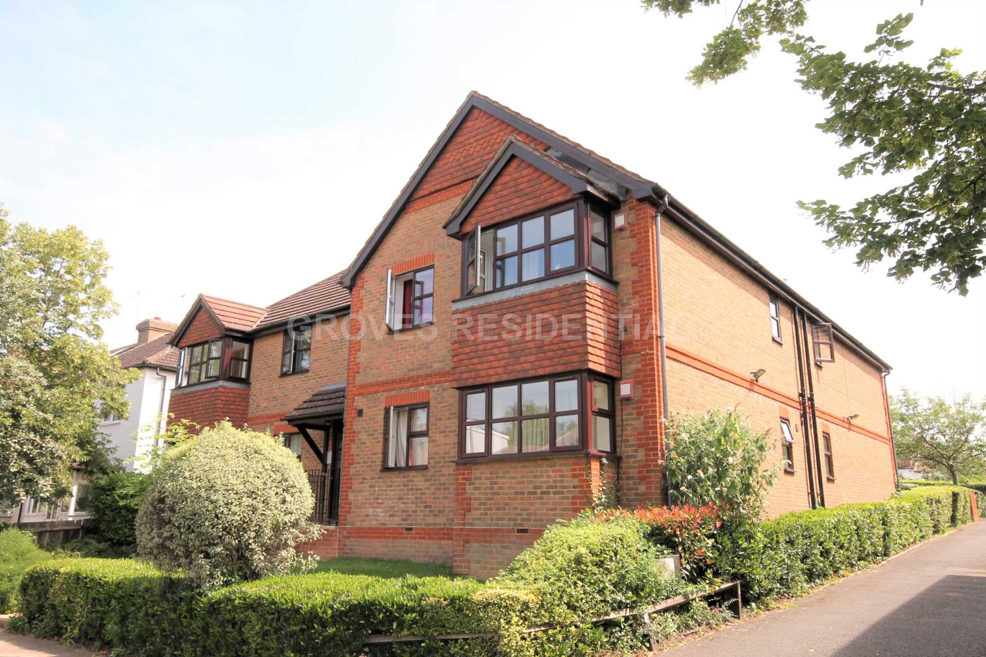 Dukes Avenue, New Malden, Image 1