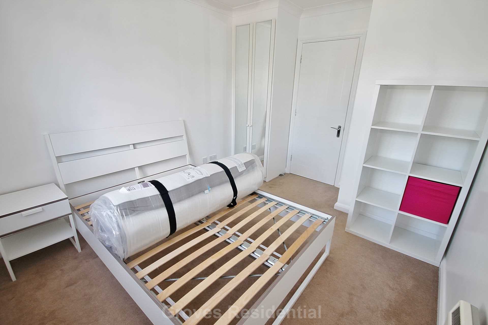 Dukes Avenue, New Malden, Image 5