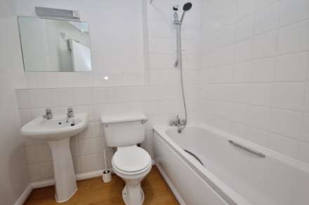 Dukes Avenue, New Malden, Image 6