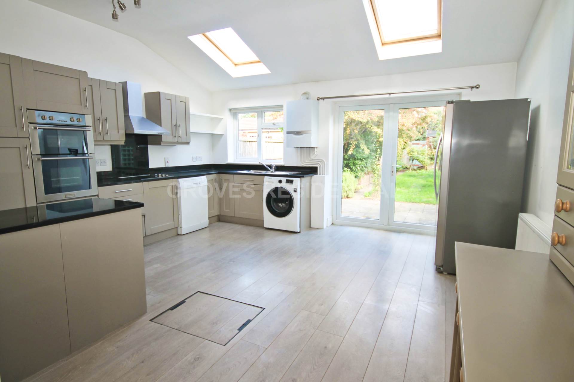 South Park Grove, New Malden, Image 5