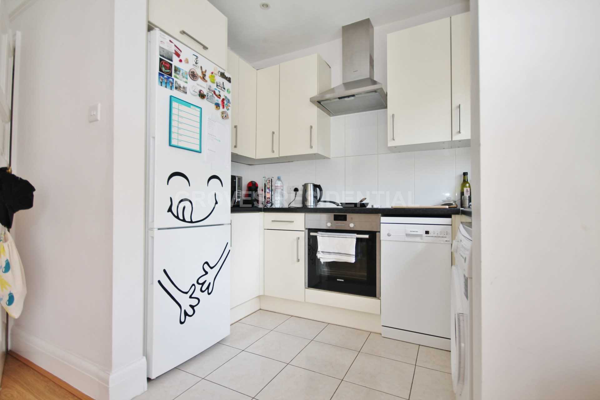 Coombe Gardens, New Malden KT3, Image 5