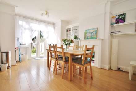 Coombe Gardens, New Malden KT3, Image 2
