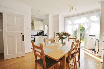 Coombe Gardens, New Malden KT3, Image 3