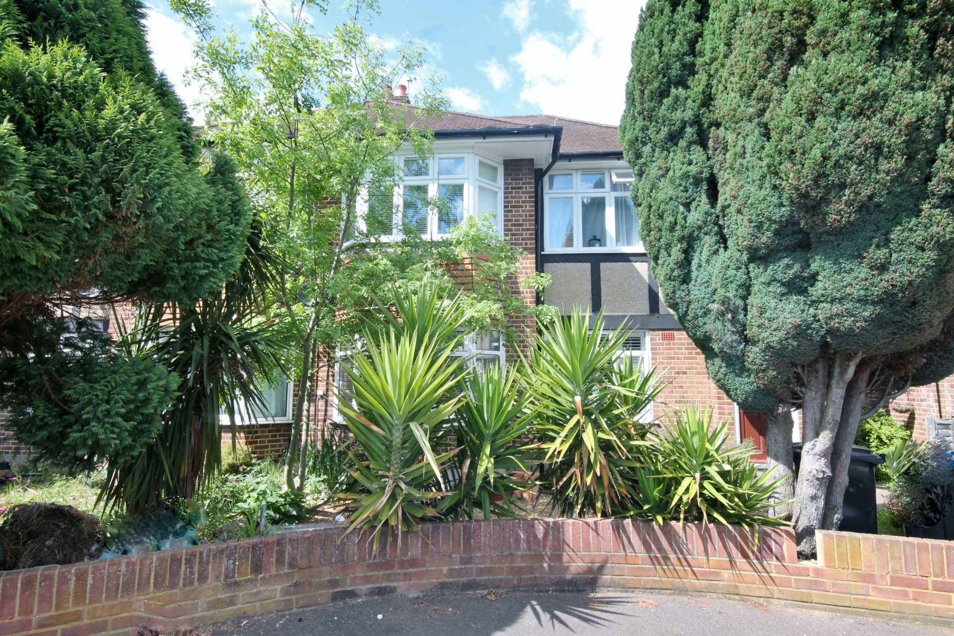 Lawn Close, New Malden, Image 1