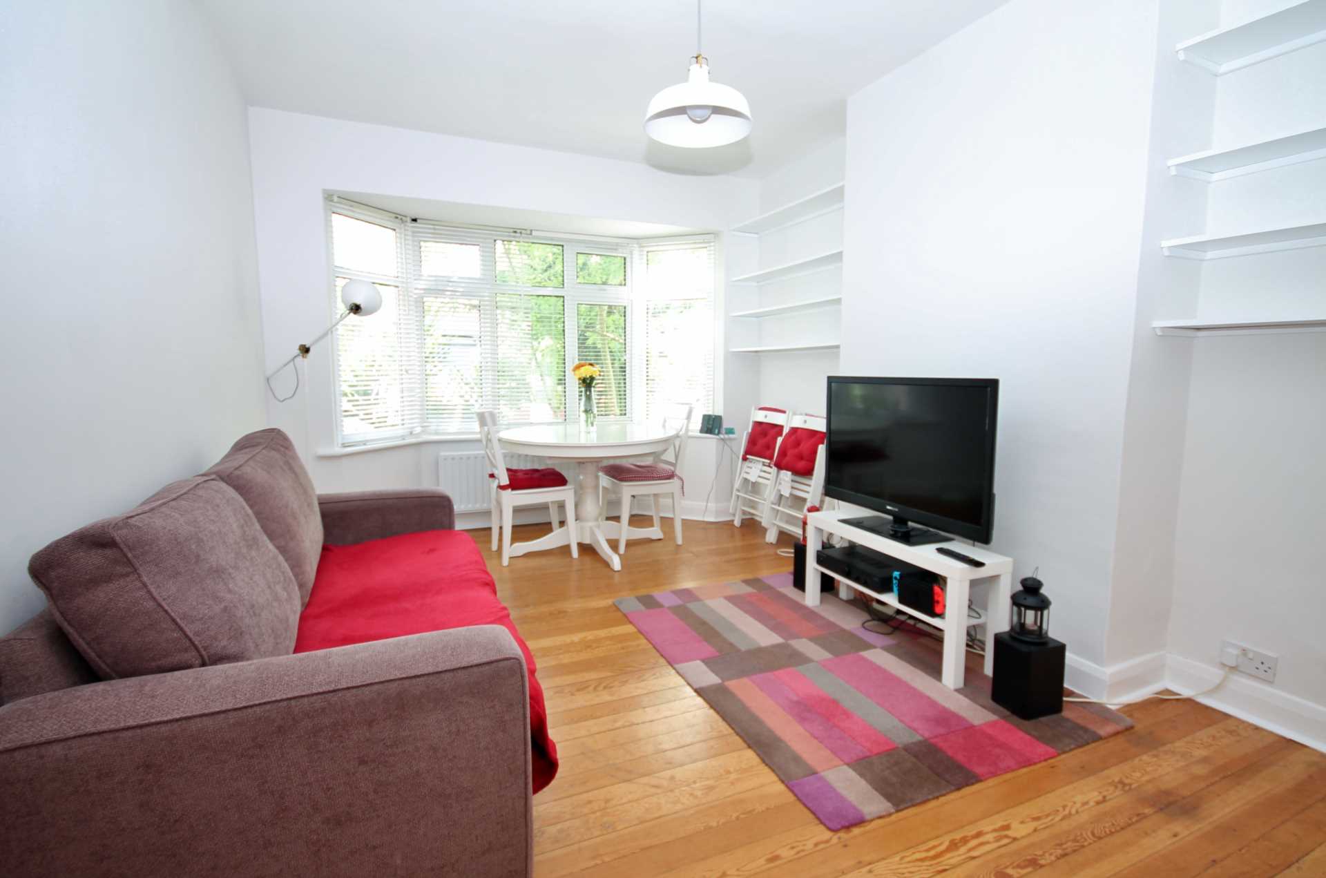 Lawn Close, New Malden, Image 2