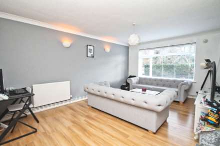 The Avenue, Worcester Park, Image 2