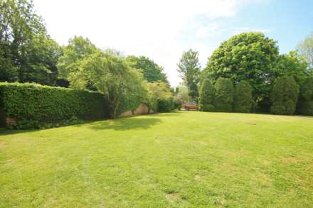 The Avenue, Worcester Park, Image 9