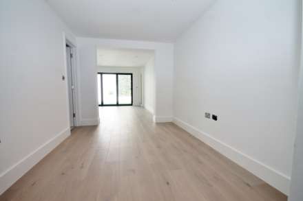 Elm Road, New Malden, Image 6