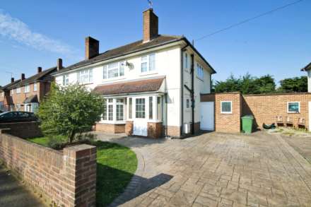 3 Bedroom Semi-Detached, Elm Road, New Malden