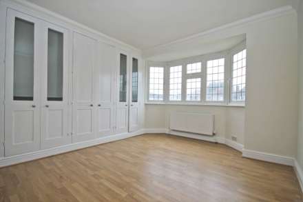 Blakes Avenue, New Malden, Image 7