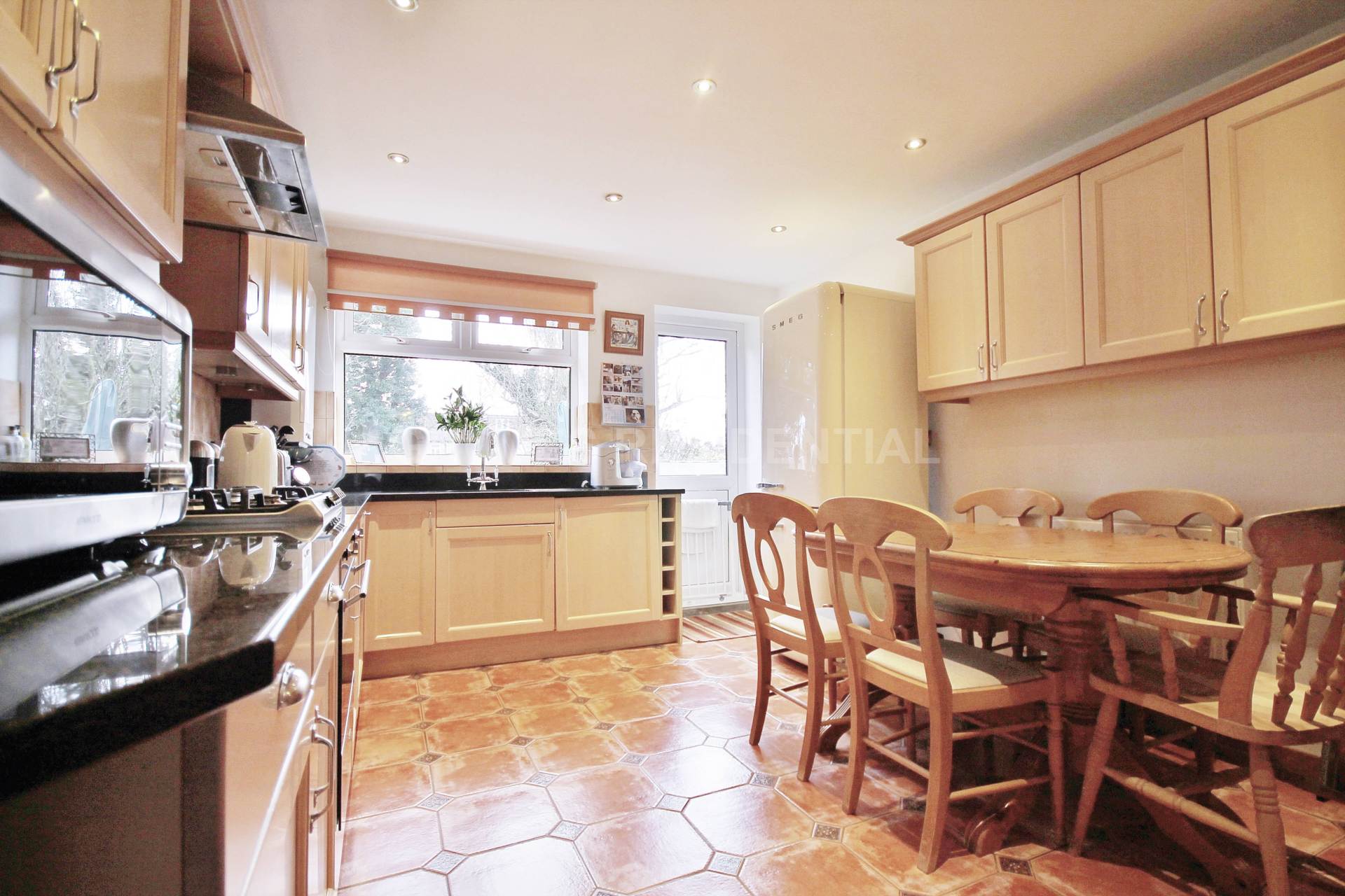 Claremont Avenue, New Malden, Image 7