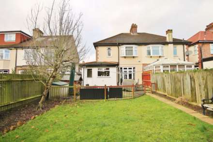 Claremont Avenue, New Malden, Image 19