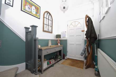 Claremont Avenue, New Malden, Image 3