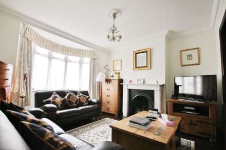 Claremont Avenue, New Malden, Image 4