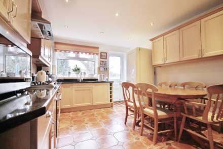 Claremont Avenue, New Malden, Image 7