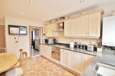 Claremont Avenue, New Malden, Image 9