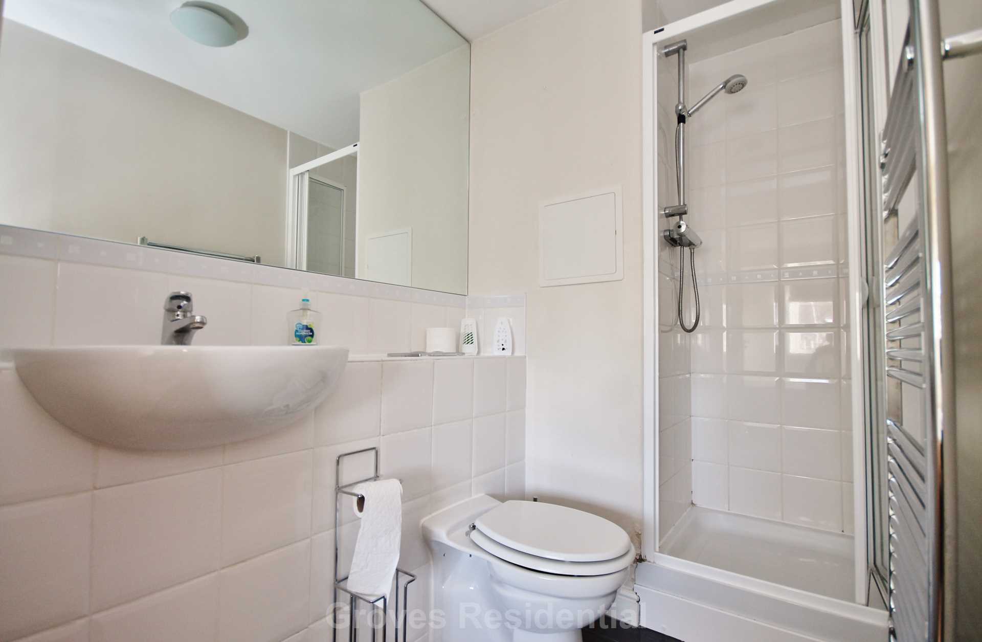 Cuddington Avenue, Worcester Park, Image 10
