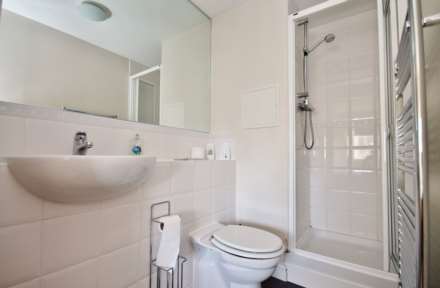 Cuddington Avenue, Worcester Park, Image 10
