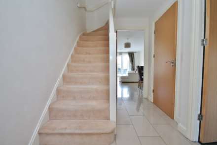 Cuddington Avenue, Worcester Park, Image 4