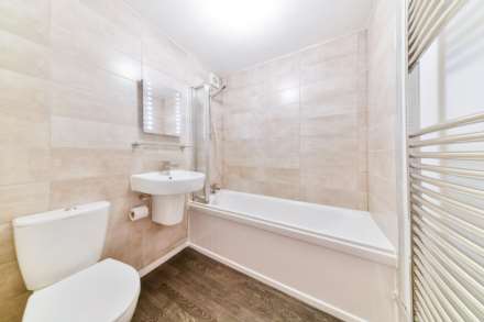 The Avenue, Worcester Park, Image 6