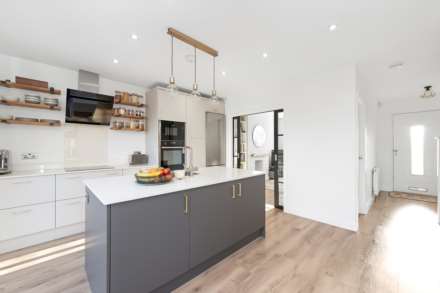 Hawkhurst Way, New Malden, Image 6