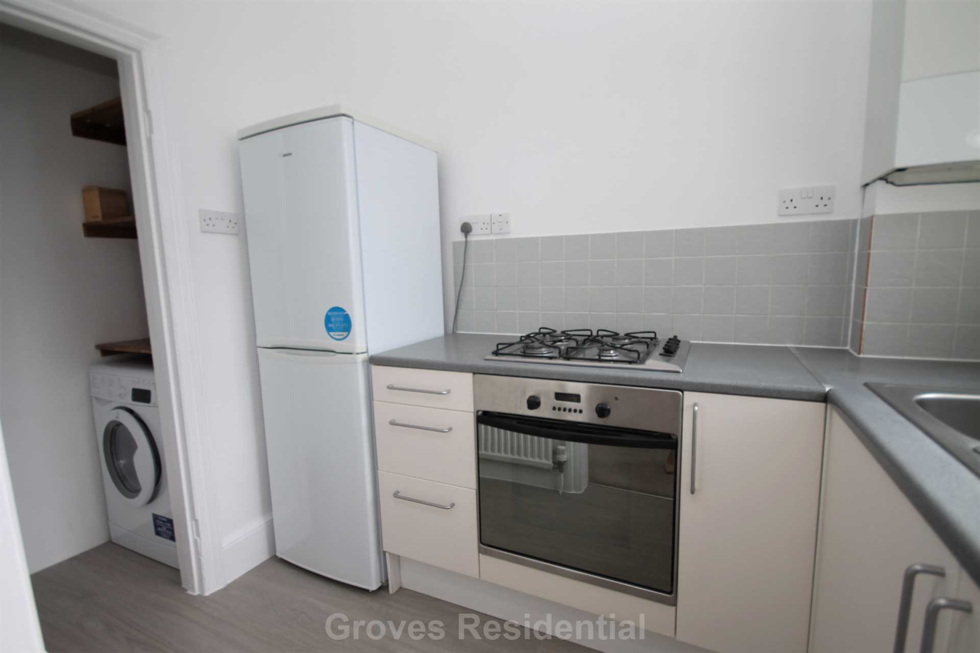 Lime Grove, New Malden, Image 3