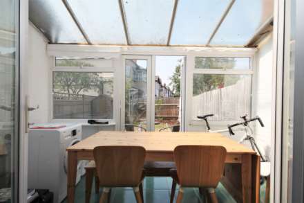 Queens Road, New Malden, Image 4