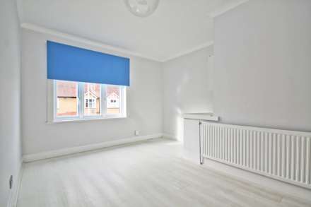 The Close, New Malden, Image 9