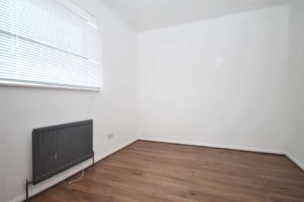 Willow Road, New Malden, Image 6