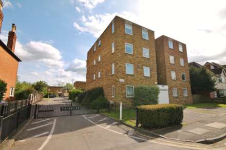 Acacia Grove, New Malden, Image 2