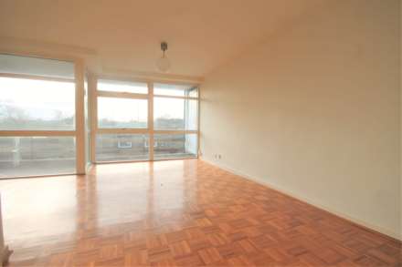 Acacia Grove, New Malden, Image 4