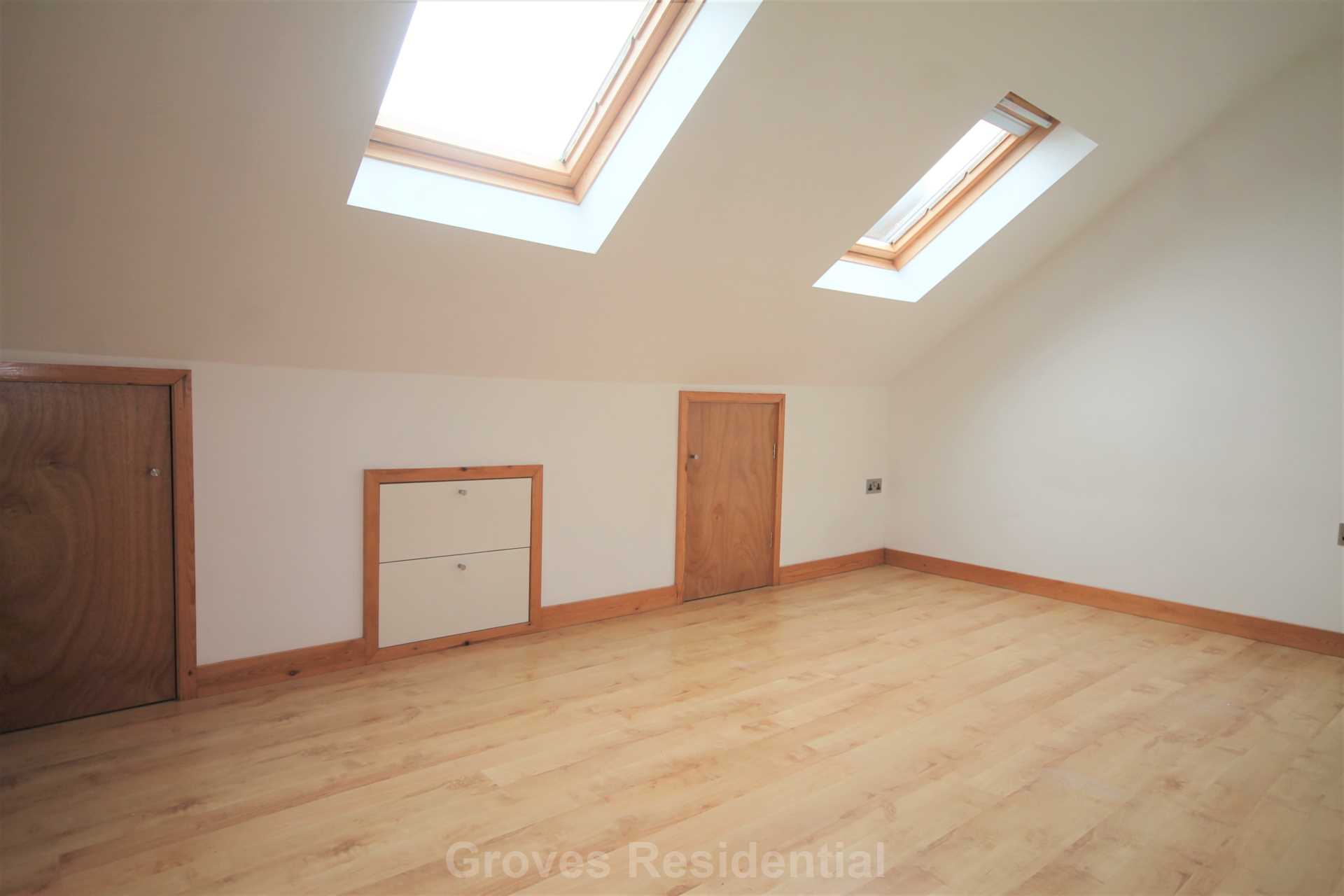 Lime Grove, New Malden, Image 5